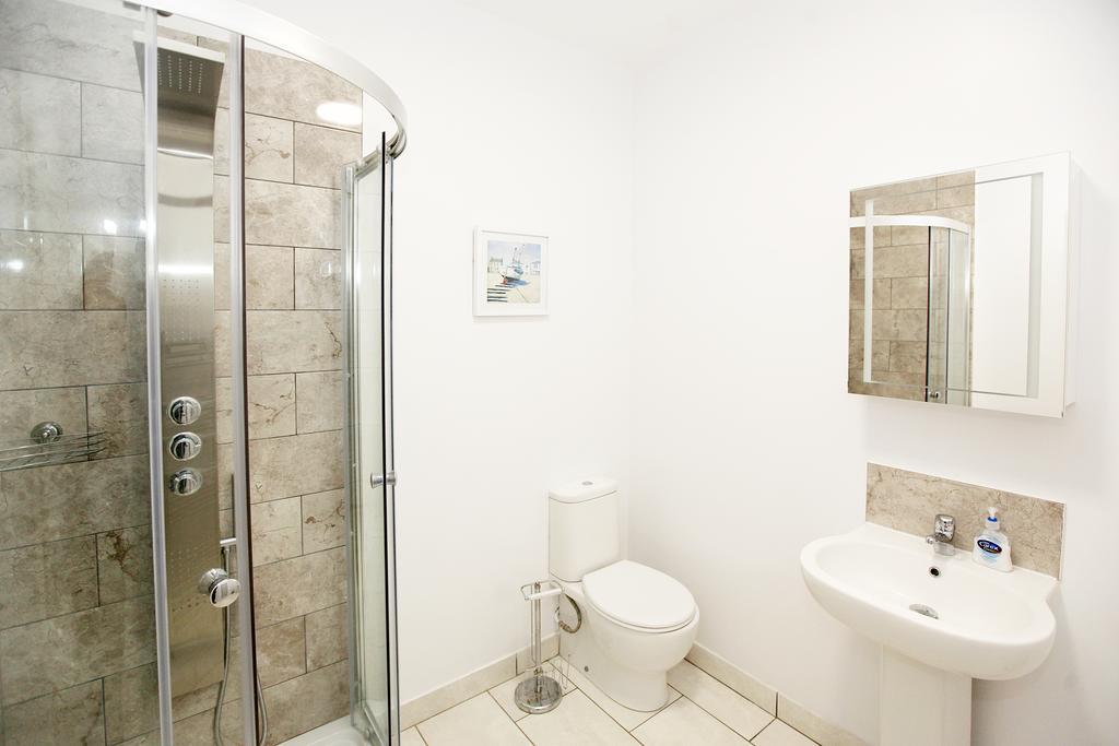 Austens Apartments توركواي المظهر الخارجي الصورة