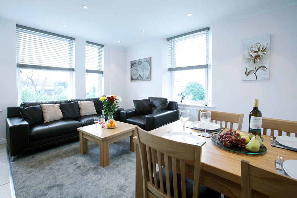 Austens Apartments توركواي المظهر الخارجي الصورة